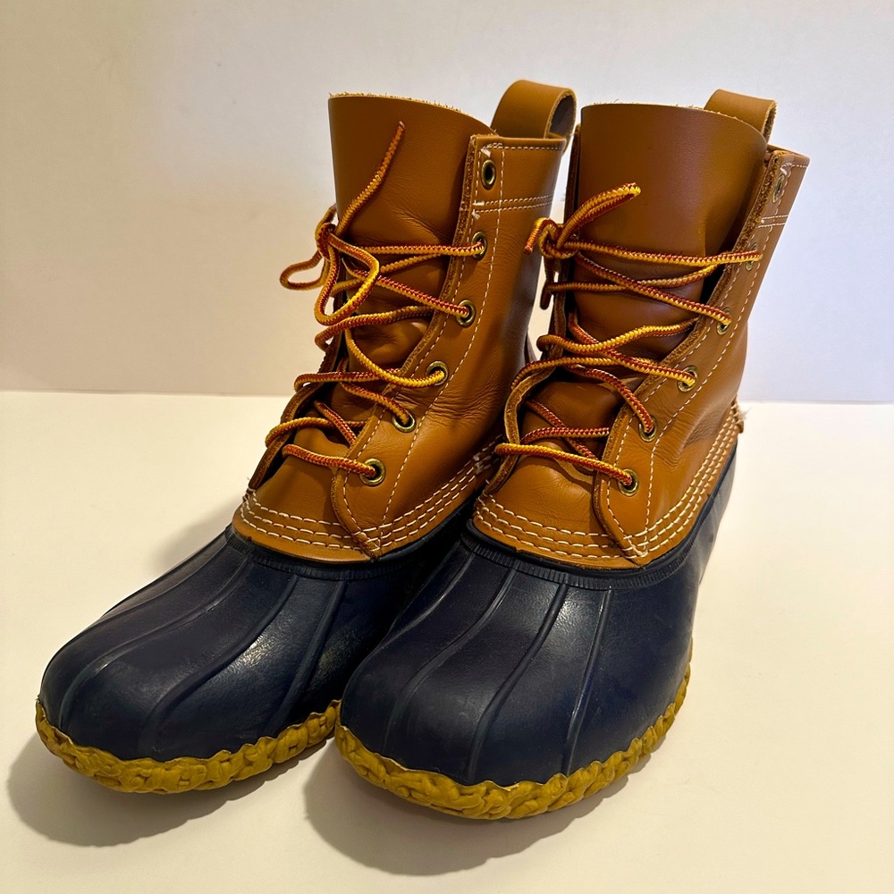 L.L.Bean Womens Size 7 Medium Bean Boots Duck 8" Leather USA 212880 BLUE